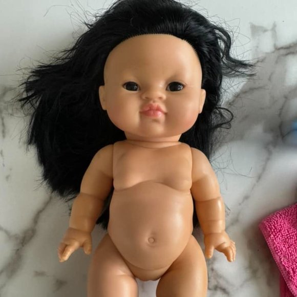 Paola Reina Doll - Picture 1 of 2